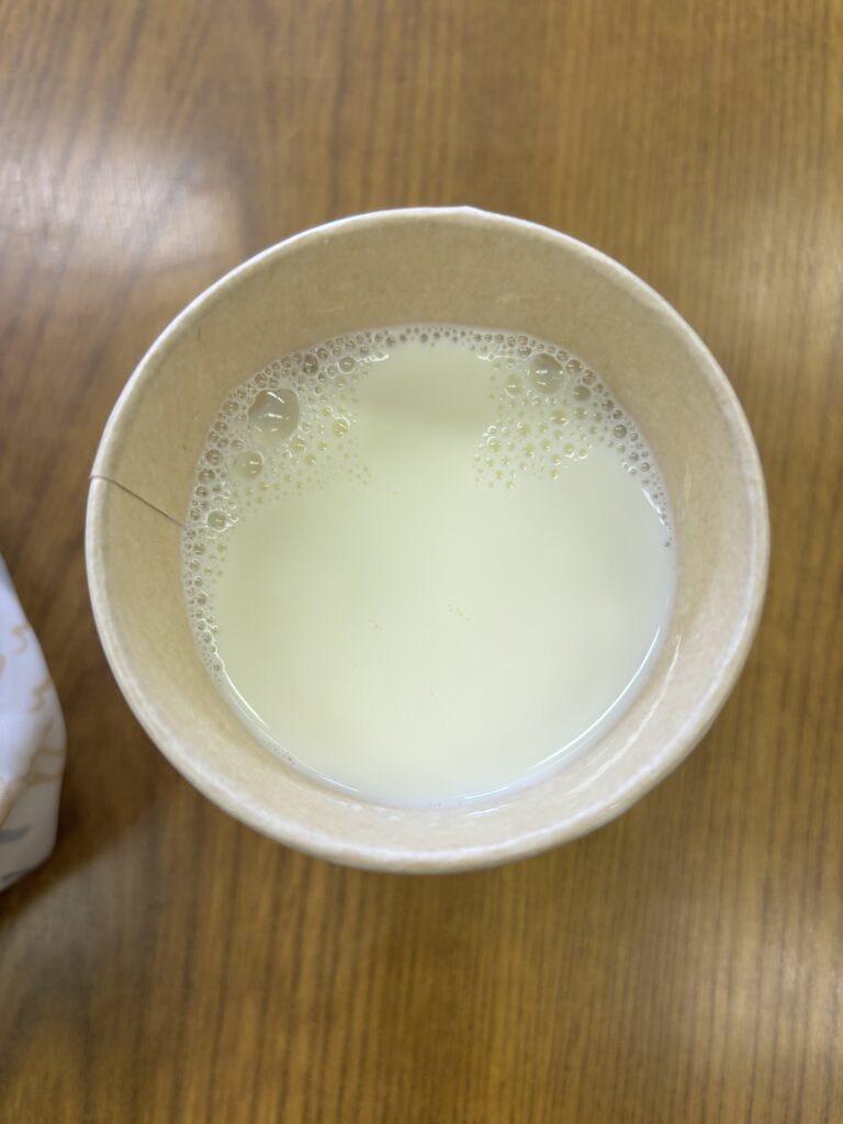 那須旅行 子連れ 南ヶ丘牧場　牛乳